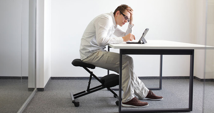 Haltung Ergonimie Schreibtisch Büro Designer